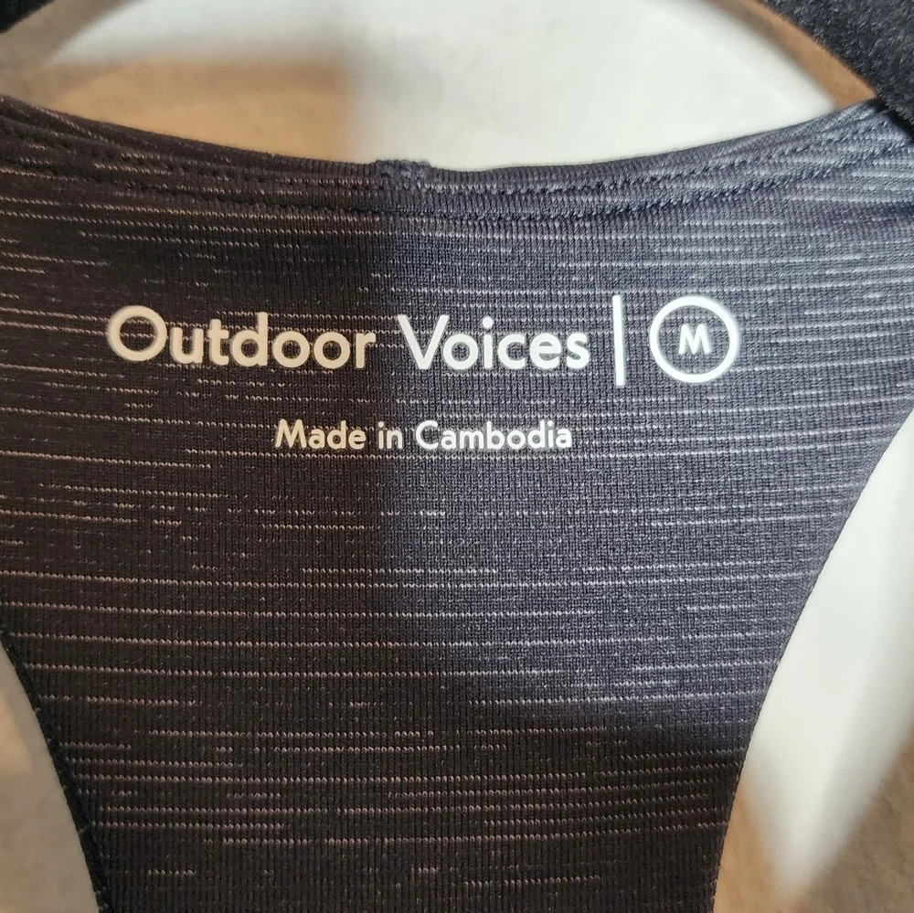 Outdoor Voices TechSweat™ Crop Top Grey size medium - Picture 3 of 14
